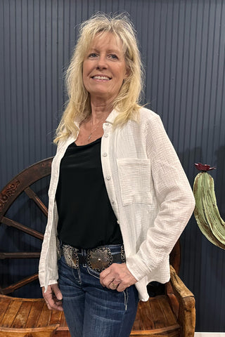 The Classic Cotton Button-Up-Top-Be Cool-Gallop 'n Glitz- Women's Western Wear Boutique, Located in Grants Pass, Oregon