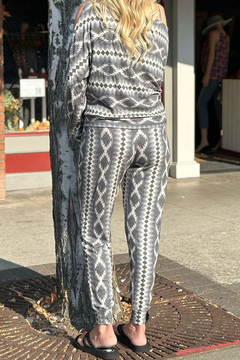 Super Soft Chevron Aztec Pullover by The Range / Rock n Roll-top-Rock & Roll Denim-Gallop 'n Glitz- Women's Western Wear Boutique, Located in Grants Pass, Oregon