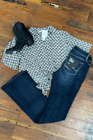 Suki Mid Rise Bootcut Jeans-Bootcut-Silver Jeans-Gallop 'n Glitz- Women's Western Wear Boutique, Located in Grants Pass, Oregon