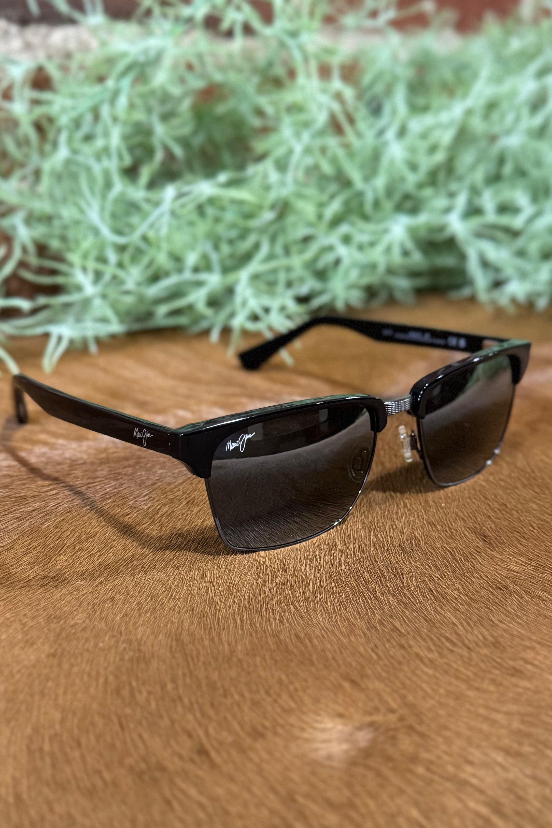 Maui Jim Kawika XL Polarized Classic Black Sunglasses-Sunglasses-Maui Jim-Gallop 'n Glitz- Women's Western Wear Boutique, Located in Grants Pass, Oregon