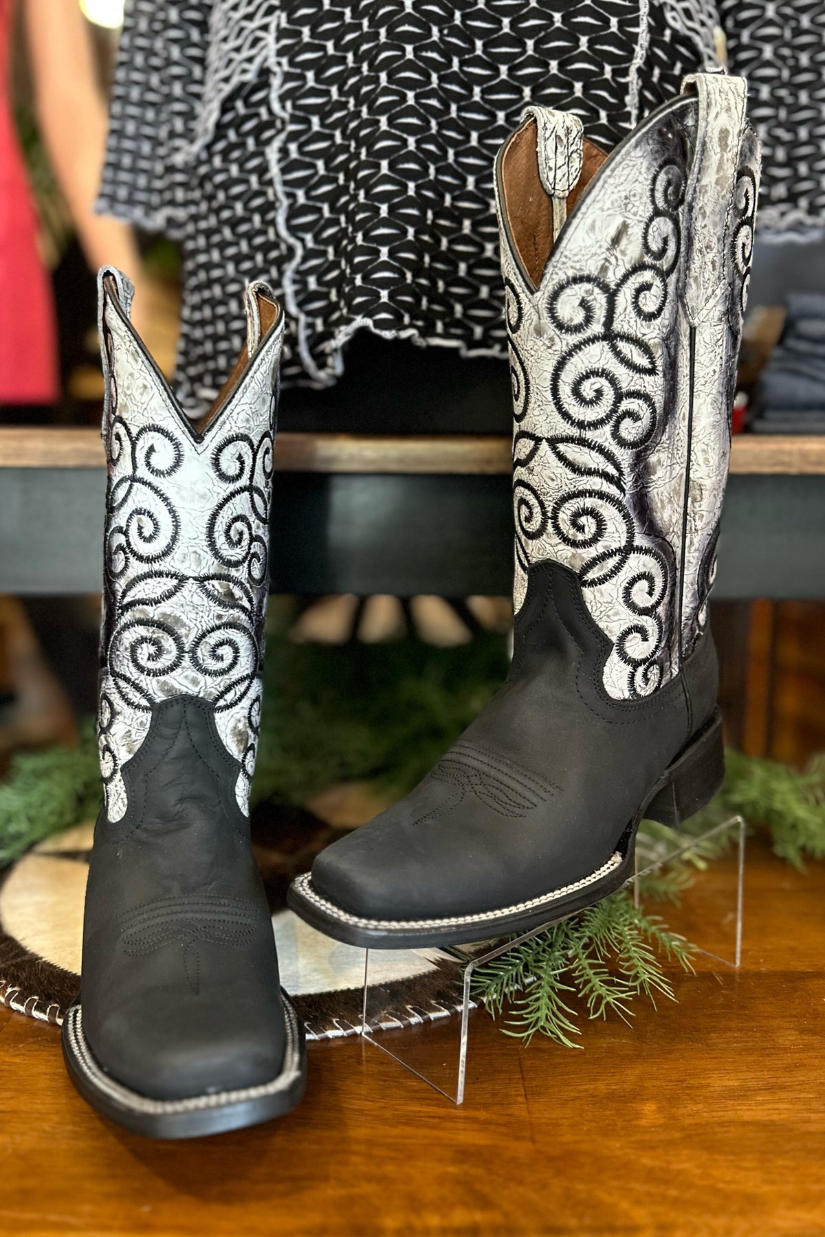 Women's Black/White Distressed Circle G Boot by Corral-Women's Boot-Circle G Boots-Gallop 'n Glitz- Women's Western Wear Boutique, Located in Grants Pass, Oregon