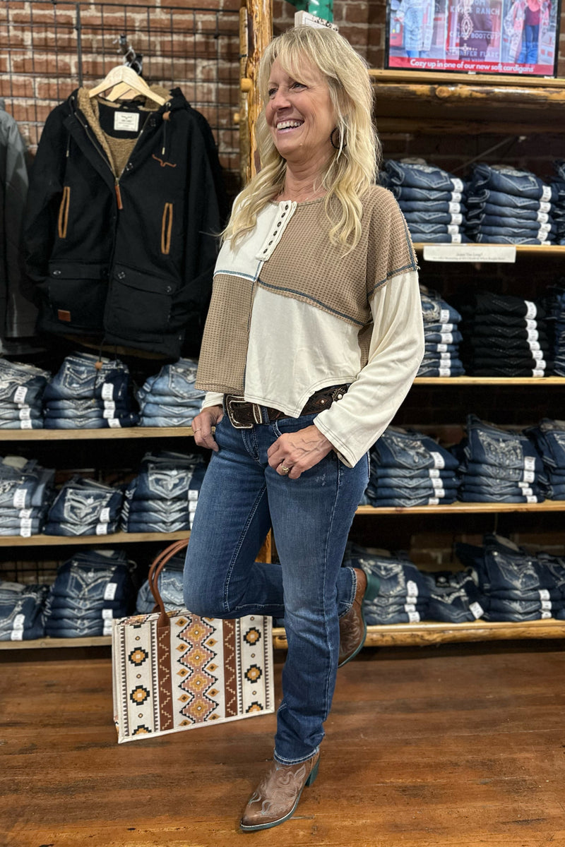 Silver Britt Low Rise Straight Leg-Straight-Silver Jeans-Gallop 'n Glitz- Women's Western Wear Boutique, Located in Grants Pass, Oregon